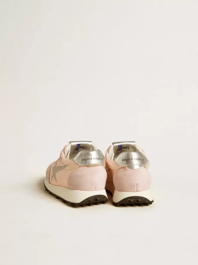 Young Marathon in roze nylon met opgedrukte ster en leren hielstuk