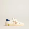 Young Super-Star van nappaleer met een beige ster en blauwe hiellip.