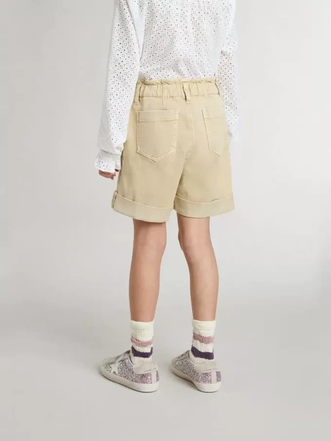 Zandkleurige korte broek voor meisjes met geborduurd logo