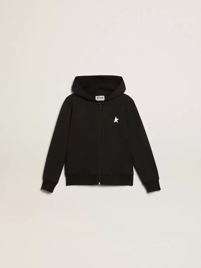 Zwart sweatshirt met capuchon en contrasterende witte ster en logo.