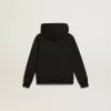 Zwart sweatshirt met capuchon en contrasterende witte ster en logo.
