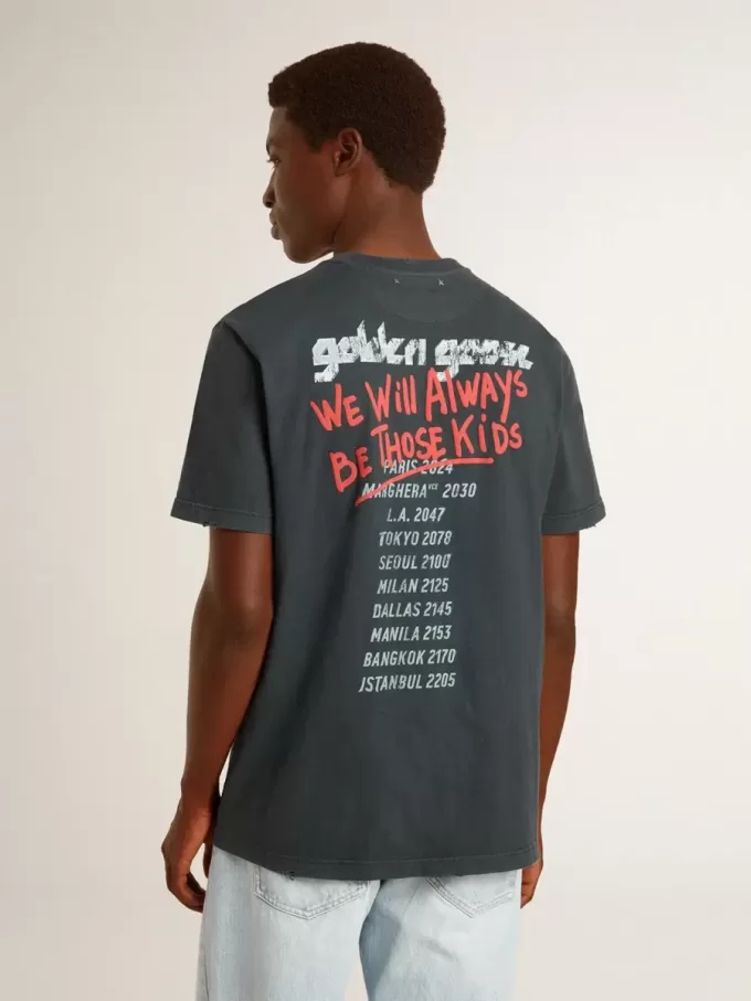 Zwart T-shirt met veelkleurige print