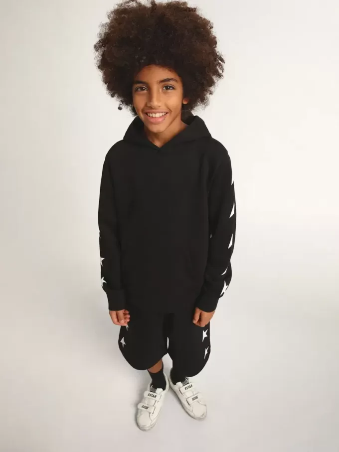 Zwarte hoodie voor jongens met contrasterende witte sterren