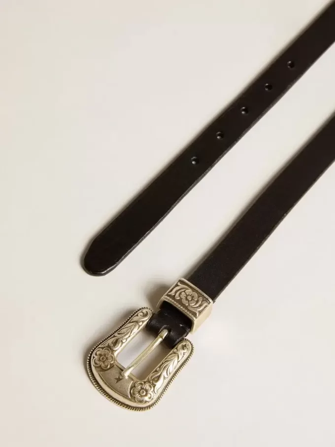 Zwarte riem van gewassen leer met zilverkleurige gesp